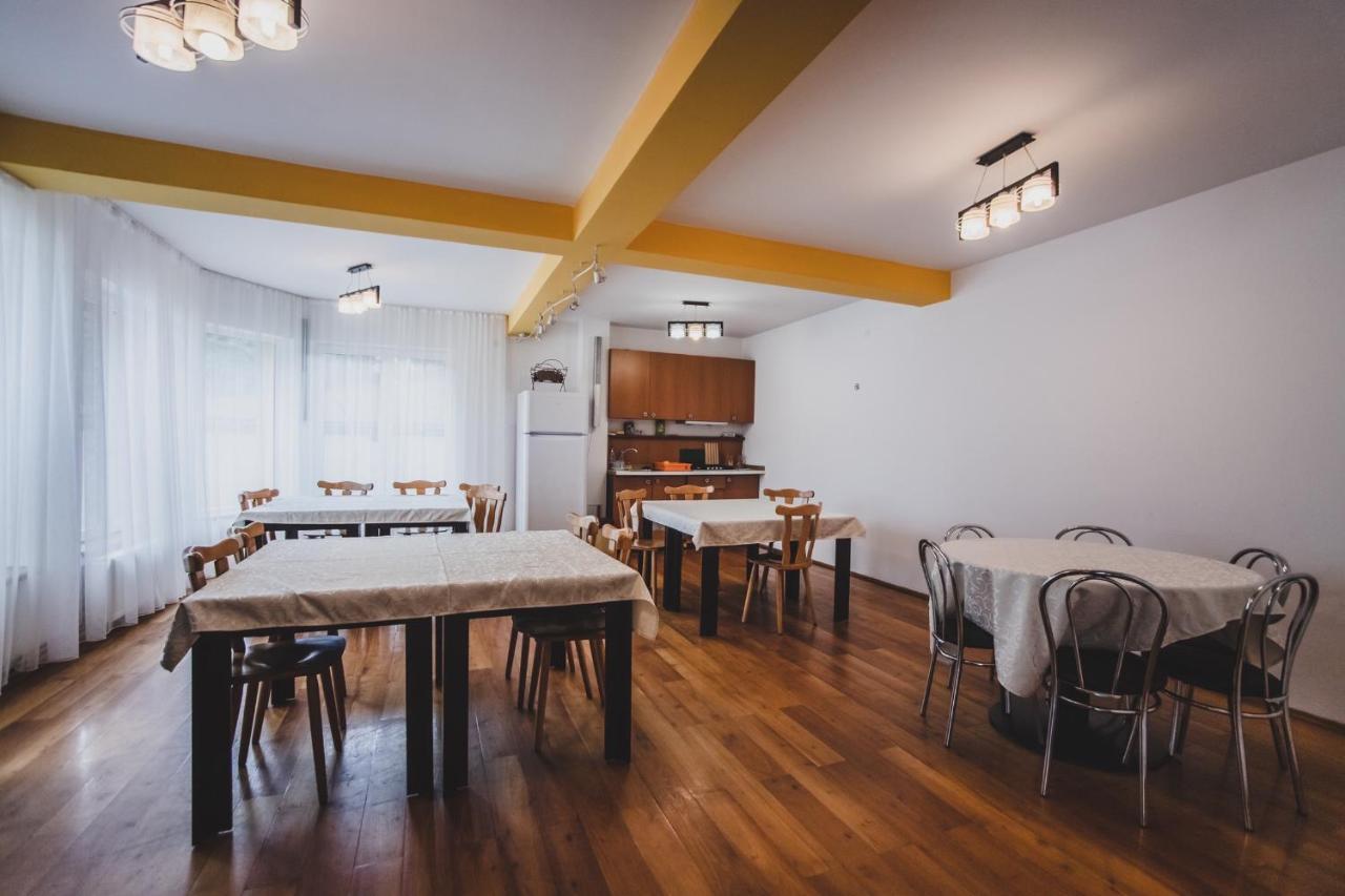 La Padure Pensiune-Restaurant Novaci-Straini Bagian luar foto